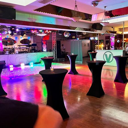 טראמור O'Shea'S Hotel מראה חיצוני תמונה